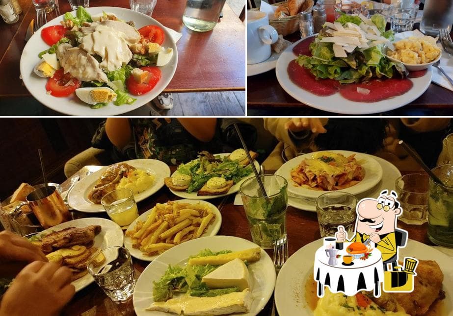 Table dressée, plats de brasserie